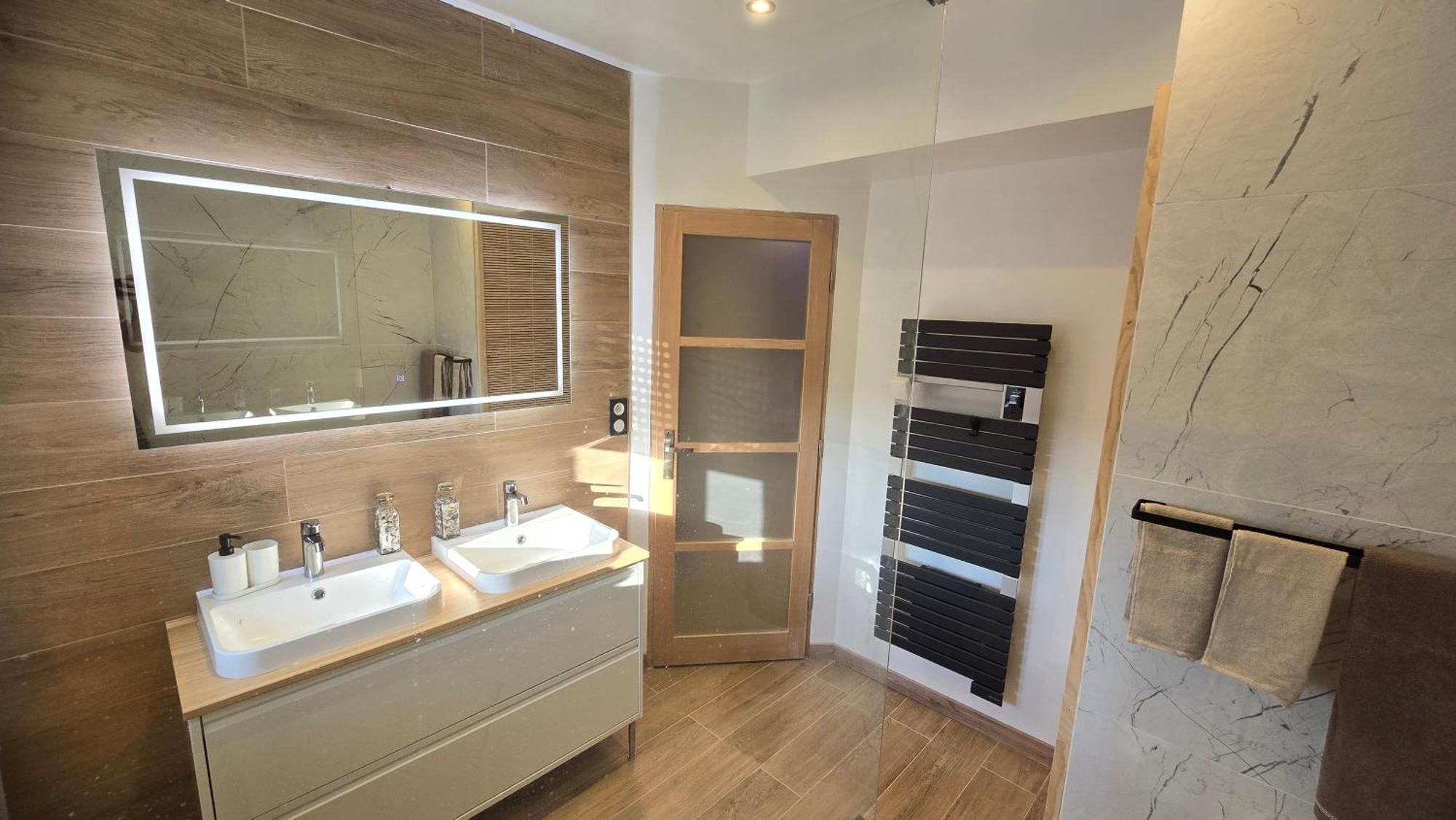Arkana, Appartement Avec 2 Places De Parking Дол Екстериор снимка